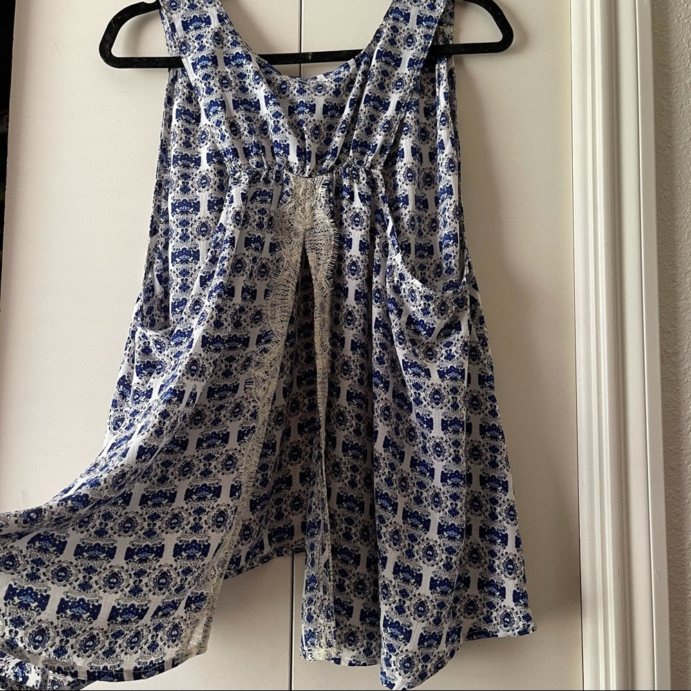 Umgee Sleeveless Blouse Size L - Picture 3 of 5